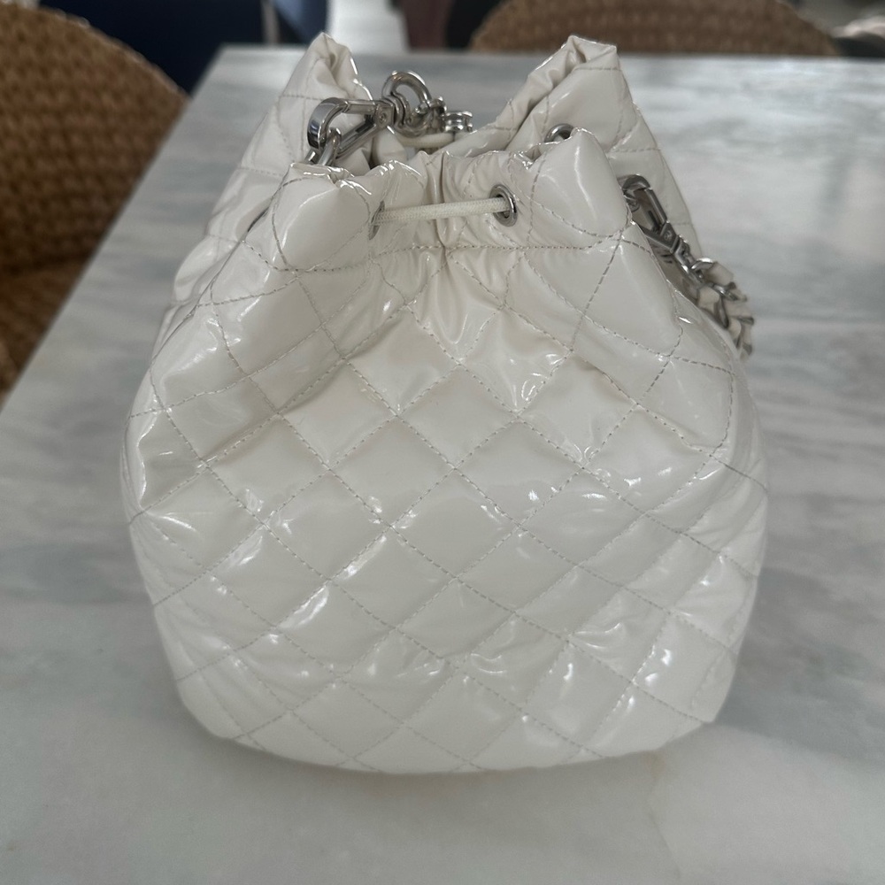 MZ Wallace Lacquer Crosby Bucket Bag Drawstring lacquer Pearl White Metallic - Picture 10 of 13